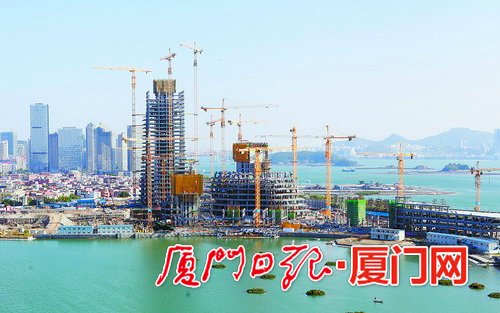 正在建设的东南国际航运中心。(郑伟明 摄)